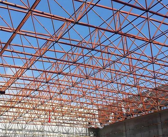 網架與鋼結構 解析兩大建筑體系的差異與核心優勢